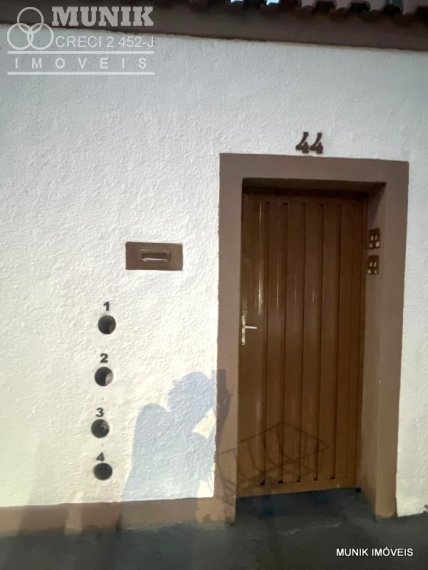 CASA TÉRREA, 30,00M² 1 DORM. COM 2 VAGAS NO JD. LÚCIA