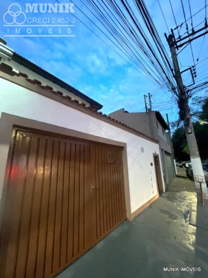 CASA TÉRREA, 30,00M² 1 DORM. COM 2 VAGAS NO JD. LÚCIA