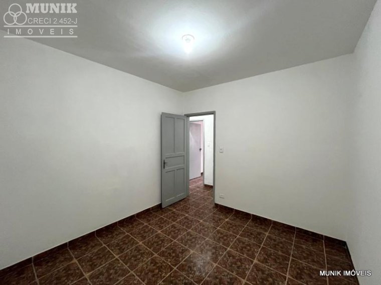 CASA 40,00M² 1 DORM. SEM VAGA DE GARAGEM NO JD. LÚCIA