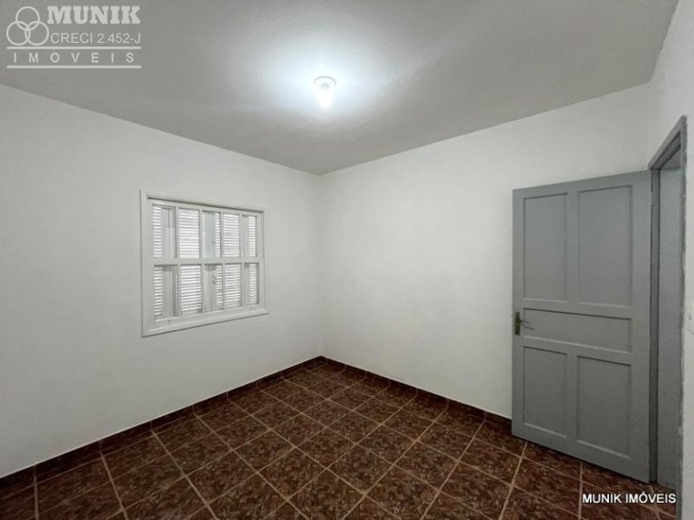 CASA 40,00M² 1 DORM. SEM VAGA DE GARAGEM NO JD. LÚCIA