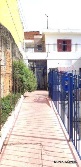 CASA NA VILA SÃO DOMINGOS COM 3 VAGAS DE GARAGEM