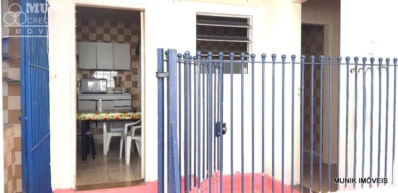 CASA NA VILA SÃO DOMINGOS COM 3 VAGAS DE GARAGEM