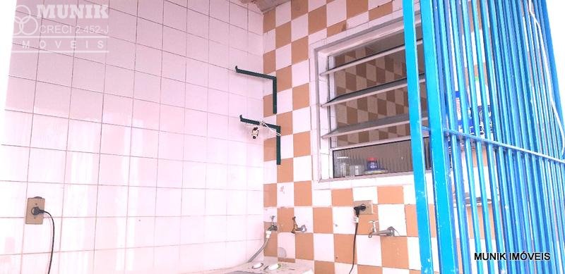 CASA NA VILA SÃO DOMINGOS COM 3 VAGAS DE GARAGEM