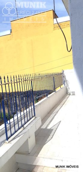 CASA NA VILA SÃO DOMINGOS COM 3 VAGAS DE GARAGEM